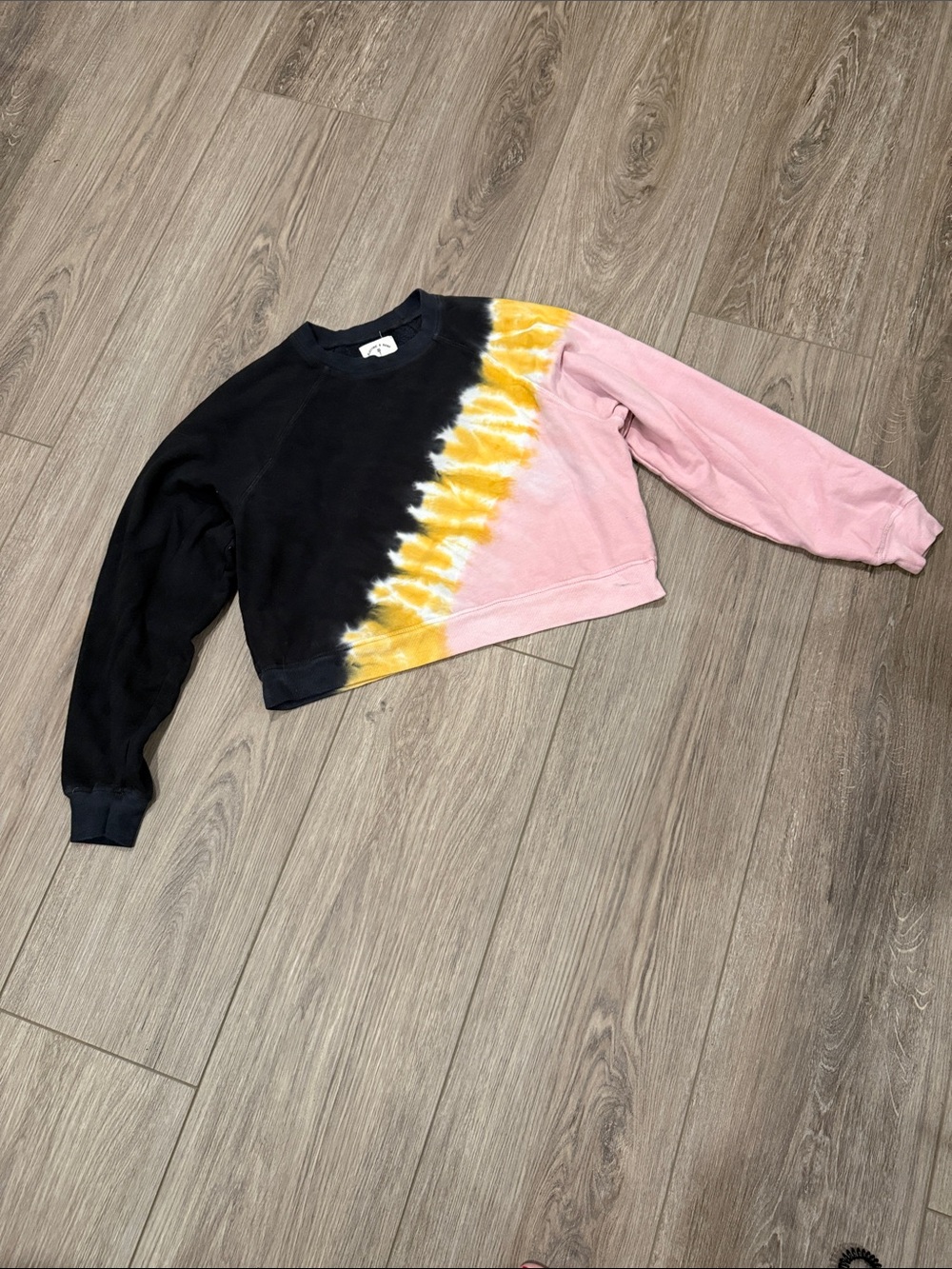 Electric & Rose Colorblock Tie-Dye Cropped Crew Sweater - Black, Pink & Yellow
